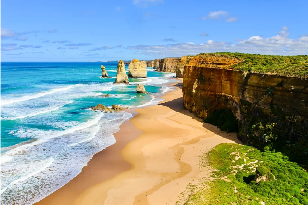 Die Twelve Apostles Kalksteinfelsen an der Great Ocean Road in Australien