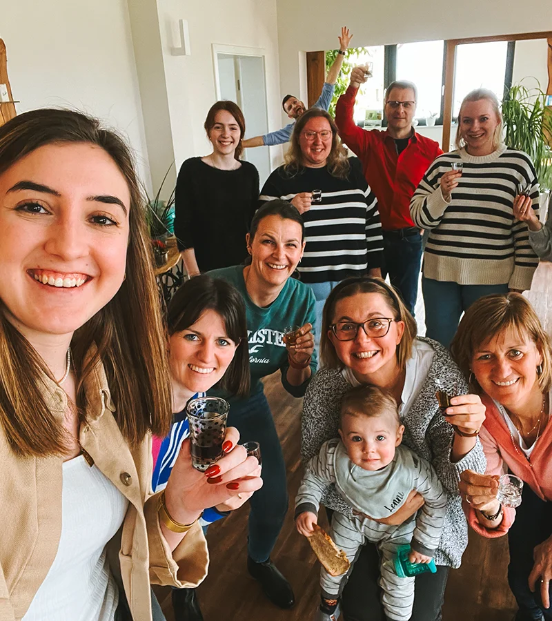Das Team von ReiseService VOGT verewigt auf einem Selfie