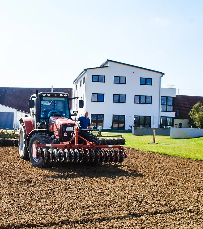 Incoming Gruppenreise nach Deutschland Reiseplanung Erfahrung Dieter Vogt ist selbst aktiver Landwirt